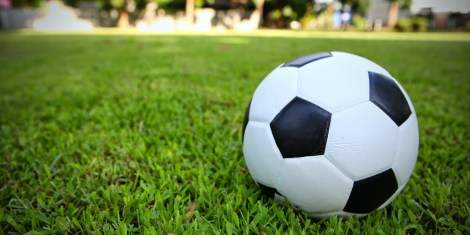 7e34c-o-soccer-ball-facebook