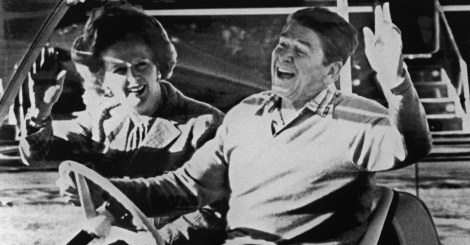 22dez1984---a-entao-primeira-ministra-margaret-tatcher-e-o-entao-presidente-dos-estados-unidos-ronald-reagan-acenam-apos-se-encontrarem-na-base-militar-camp-david-nos-eua-thatcher-que-mo